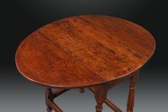 Small and Interesting 18th Century Oak Drop Leaf Table - 3003212