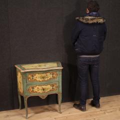 Small lacquered and painted Venetian commode from the 20th century - 4234010
