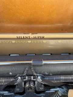 Smith Corona Silent Super Electric Typewriter - 4474533