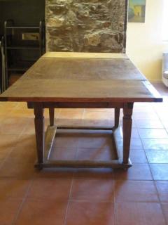 Sober 18th Century French Provincial Country Dining Table - 1723204