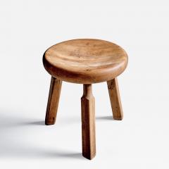 Solid Oak Stool with three carved Legs - 4419506