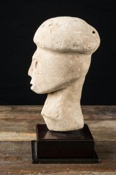 Solomon Islands Ancestors sculptured Head - 4269933