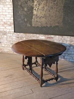 Spanish 17th Century Walnut and inlaid Drop Leaf Table - 4145907
