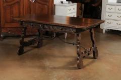 Spanish Baroque 1750s Walnut Fratino Table with Drawers and Iron Stretchers - 3432797