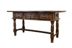 Spanish Baroque 17th Century Walnut Table with Carved Drawers and Turned Legs - 3608536