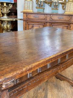 Spanish Baroque Walnut Table Circa 1710 - 2780701