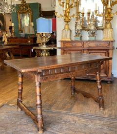 Spanish Baroque Walnut Table Circa 1710 - 2780702