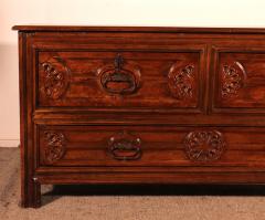 Spanish Renaissance Sacristy Buffet In Walnut Circa 1600 - 3813353