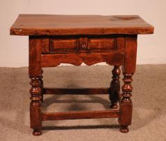 Spanish Tocinera Table In Walnut From The 17th Century - 4080624