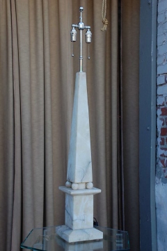 Spectacular Alabaster Obelisk Lamp - 875396