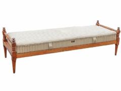 Spindle Workman s Daybed - 1219779