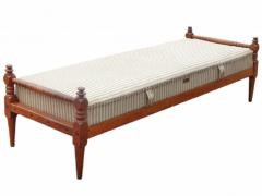 Spindle Workman s Daybed - 1219780