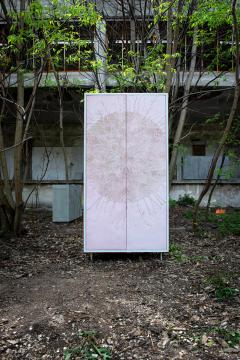 Stefan Buxbaum CROCHET PLANET concrete cupboard with rose pigment - 3107794