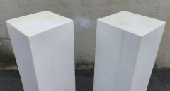 Stone International Matching Pair of Midcentury Italian Post Modern White Thassos Marble Pedestals - 3114194