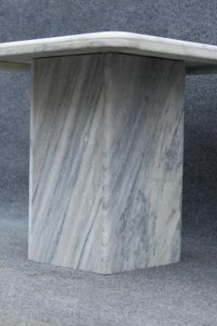 Stone International Pair of Italian Side Tables in White Marble With Grey Veining 1970s - 3605381