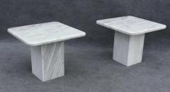 Stone International Pair of Italian Side Tables in White Marble With Grey Veining 1970s - 3605389