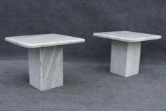 Stone International Pair of Italian Side Tables in White Marble With Grey Veining 1970s - 3605415