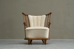 Stunning Art Deco Spindle Back Lounge Chair in Solid Wood and Boucl 1940s - 4394629