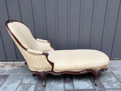 Stunning French Louis XV Style Carved Walnut Chaise - 4729533