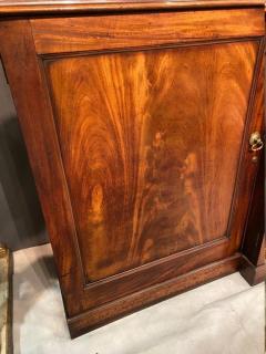 Stunning George III mahogany breakfront - 1387375