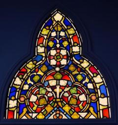 Stunning large scale 19thc earlier stained glass triptych - 4774463