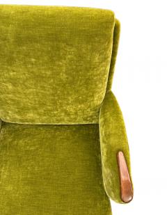 Stylish Pair of Olive Green Italian Mid Century Modern Lounge Chairs 1950s - 4485837