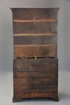 Superb English 18thc burr walnut bureau bookcase with original patina - 4806085