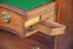 Superb quality serpentine shaped satinwood gentlemans dressing chest - 4800019