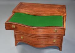 Superb quality serpentine shaped satinwood gentlemans dressing chest - 4800024