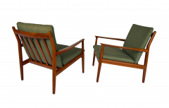 Svend Aage Eriksen Pair of Danish Teak Armchairs Designed by Svend Aage Eriksen 1960s - 4745638