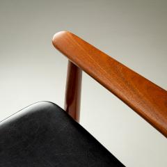 Svend Aage Eriksen Svend ge Eriksen GM11 Solid Teak and Skai Armchair - 3492186