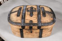 Swedish 1790s Rustic Oval Top Wooden Box with Iron Accents and Distressed Patina - 3498324