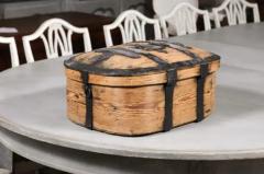 Swedish 1790s Rustic Oval Top Wooden Box with Iron Accents and Distressed Patina - 3498514