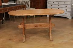 Swedish 1800s Gustavian Period Trestle Base Dining Room Table with Oval Top - 3498458