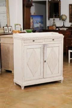 Swedish 1810s Gustavian Period Painted Sideboard with Carved Diamond Motifs - 3521467