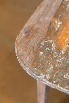 Swedish 1820s Side Table with Carved Drawer and Tapered Legs - 3608559