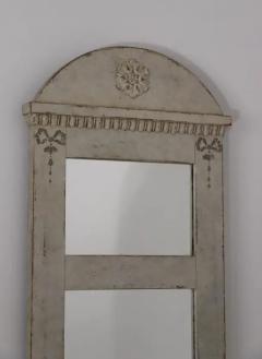 Swedish 1880s Gray Painted Wall Mirror with Carved Rosettes and Ribbons - 3599306