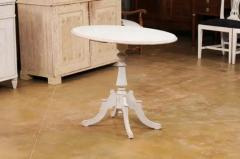 Swedish 1880s Painted Wood Gu ridon Table with Oval Top and Pedestal Base - 3521413