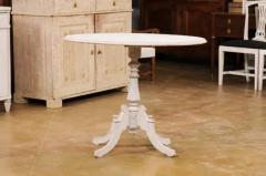 Swedish 1880s Painted Wood Gu ridon Table with Oval Top and Pedestal Base - 3521427