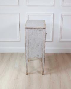 Swedish 18th Century Gustavian Nightstand - 4722924