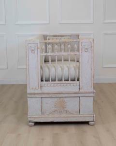 Swedish 19th Century Gustavian Painted Daybed - 4758108