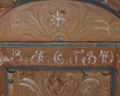 Swedish 19th Century Hand Painted Pine Wall Cabinet - 4663298