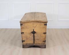 Swedish 19th Century Painted Pine Blanket Chest - 4758081