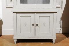Swedish 19th Century Painted Wood Vitrine Cabinet with Glass Door and Rosettes - 3472450