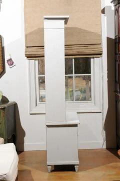 Swedish 19th Century Painted Wood Vitrine Cabinet with Glass Door and Rosettes - 3472472