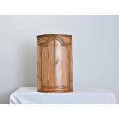 Swedish 19th Century Pine Wall Mounted Corner Cabinet - 4558270