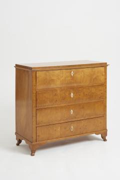 Swedish 19th Century Satin Birch Chest of Drawers - 3568143