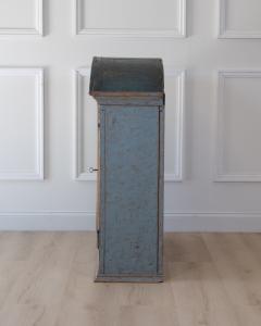 Swedish Early 19th Century Blue Painted Arched Wall Cabinet - 4791438