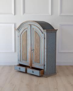 Swedish Early 19th Century Blue Painted Arched Wall Cabinet - 4791447