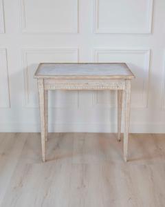 Swedish Early 20th Century Gustavian Style Side Table c 1900 - 4558048